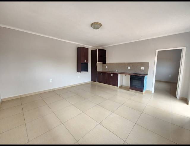1 BEDROOM SIMPLEX TO LET IN CRESTHOLME